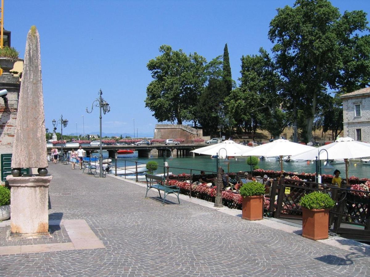 Appartamento "Il Vicolo" Peschiera del Garda Exteriér fotografie